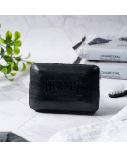 Jigott Мыло-скраб для лица и тела с древесным углем / Charcoal Scrub Soap, 150 г