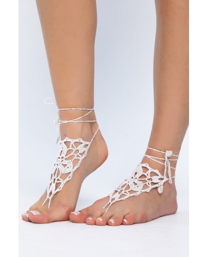Барефуты Вязанные украшения на ноги (бело-золотой) БФ05