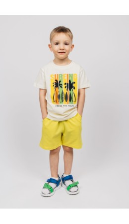 Комплект для мальчика (футболка+шорты) молочный/желтый