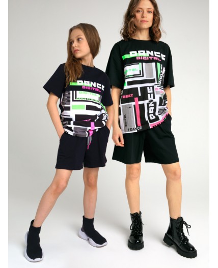 Комплект для девочки: футболка, шорты черный