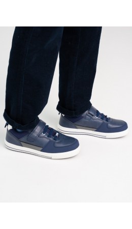 Кроссовки для мальчиков черный