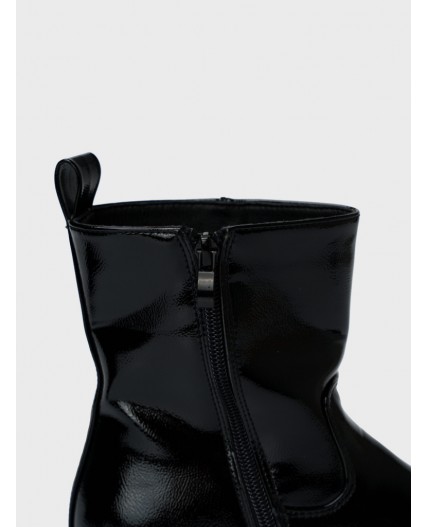 Ботинки для девочек черный