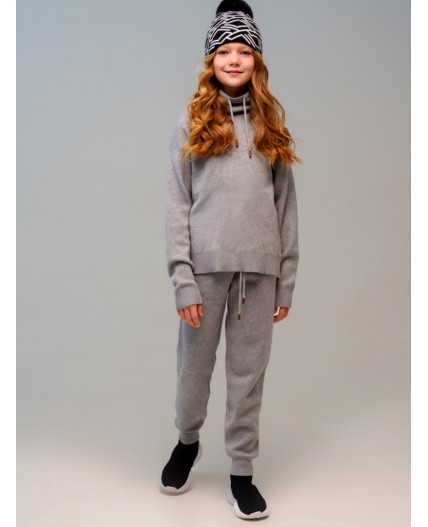 Шапка трикотажная для девочек черный