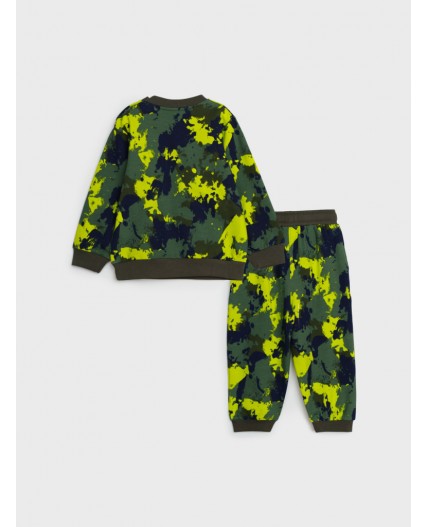 Комплект детский трикотажный для мальчиков: толстовка, брюки разноцветный