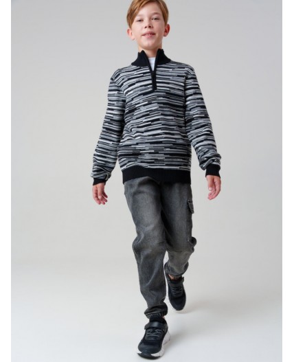 Свитер трикотажный для мальчиков разноцветный