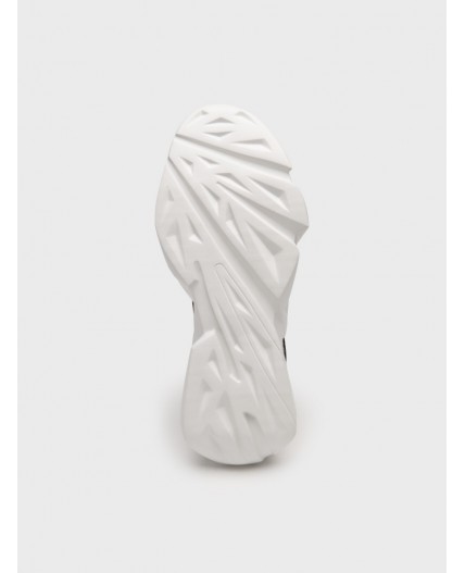 Ботинки для мальчиков черный,белый