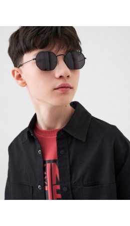 Солнцезащитные очки с поляризацией для детей черный