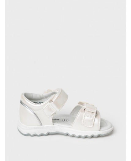 Туфли открытые для девочек белый