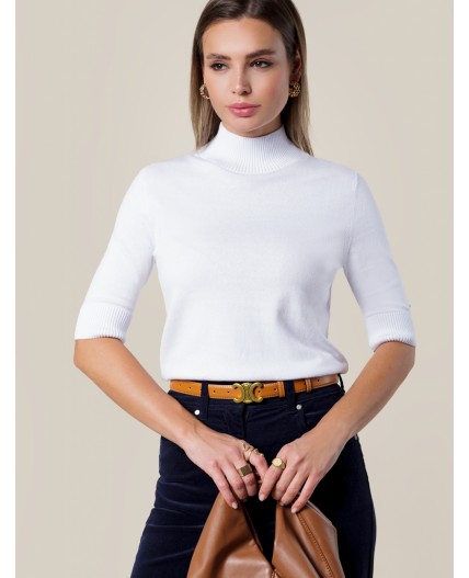 Свитер женский белый