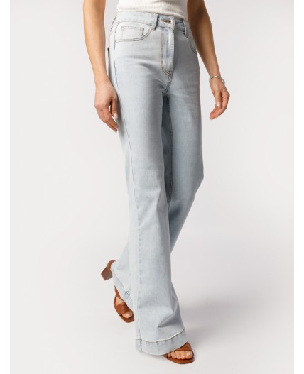 Джинсы женские светло-голубой
