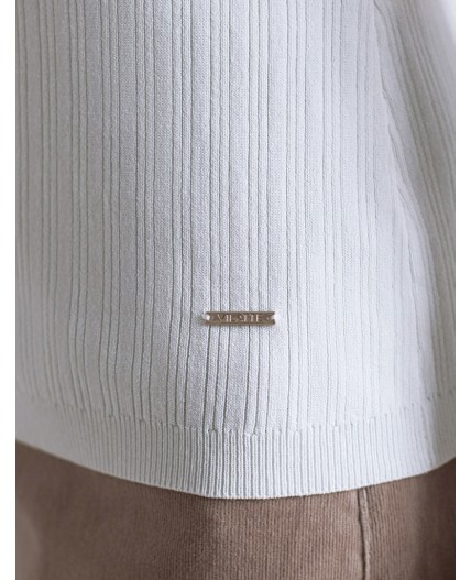 Джемпер женский натуральный белый