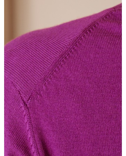 Свитер женский пурпурный