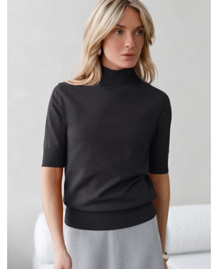 Свитер женский черный