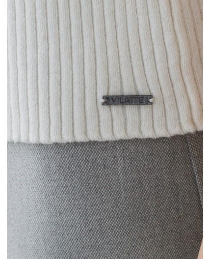 Джемпер женский натуральный белый