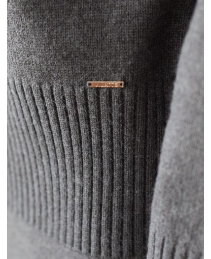 Свитер женский темно-серый меланж