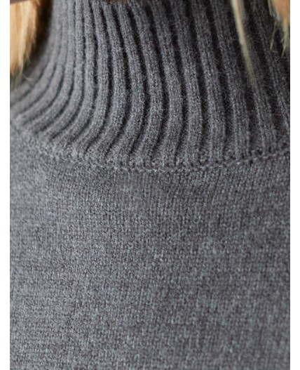 Свитер женский темно-серый меланж