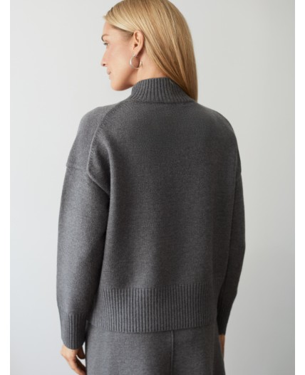 Свитер женский темно-серый меланж