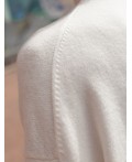 Свитер женский натуральный белый