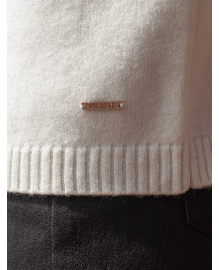 Свитер женский натуральный белый