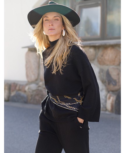 Свитер женский черный