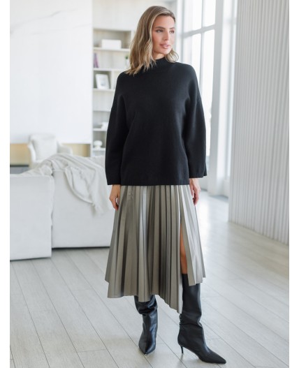 Свитер женский черный