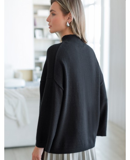 Свитер женский черный