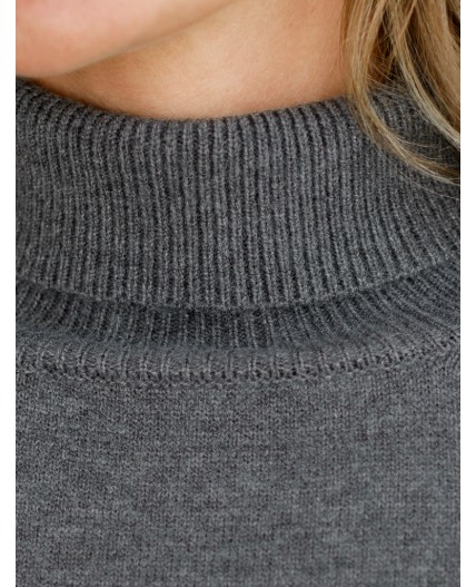 Свитер женский темно-серый меланж