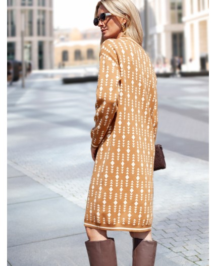 Платье вязаное женское бежевый-белый