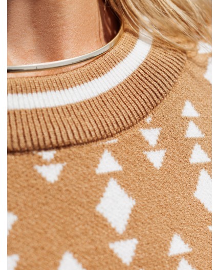 Платье вязаное женское бежевый-белый