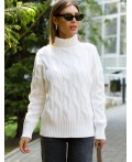 Свитер женский белый