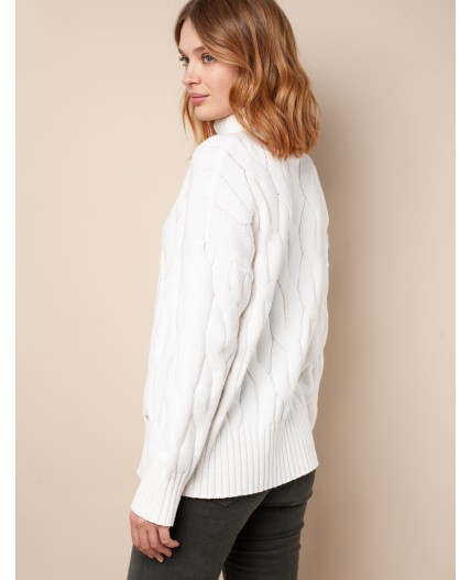 Свитер женский белый