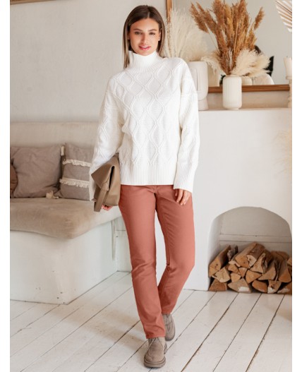 Свитер женский белый