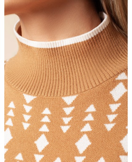 Свитер женский бежевый-белый