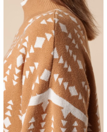 Свитер женский бежевый-белый