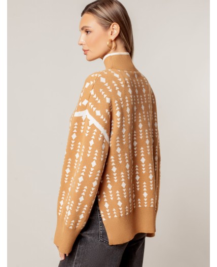 Свитер женский бежевый-белый