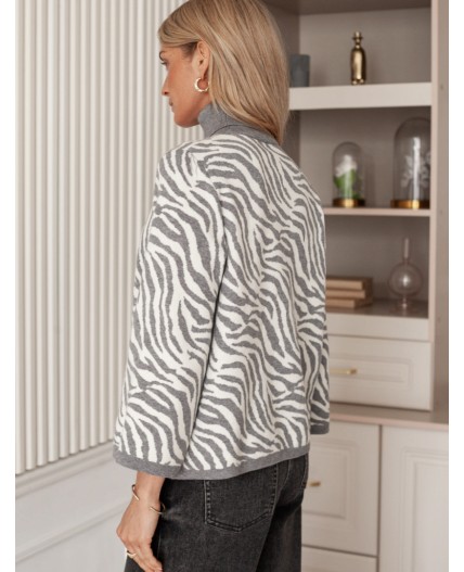 Свитер женский серый