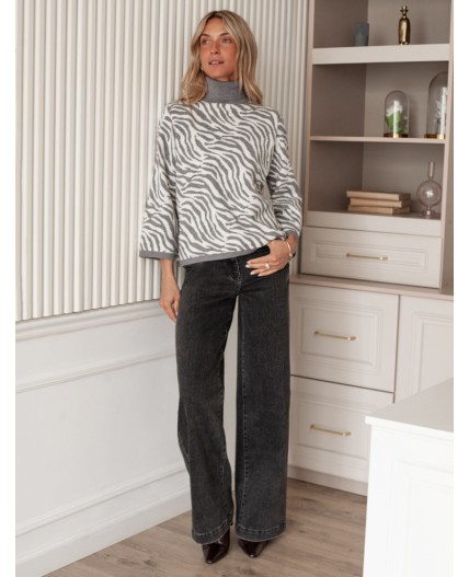 Свитер женский серый