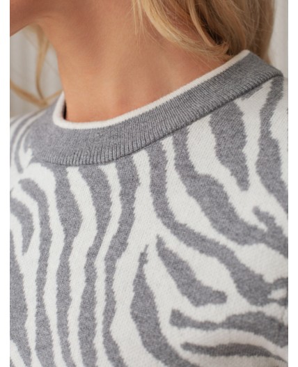 Джемпер женский серый