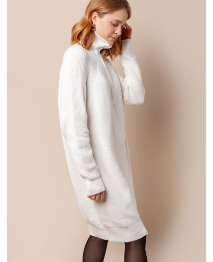 Джемпер женский белый