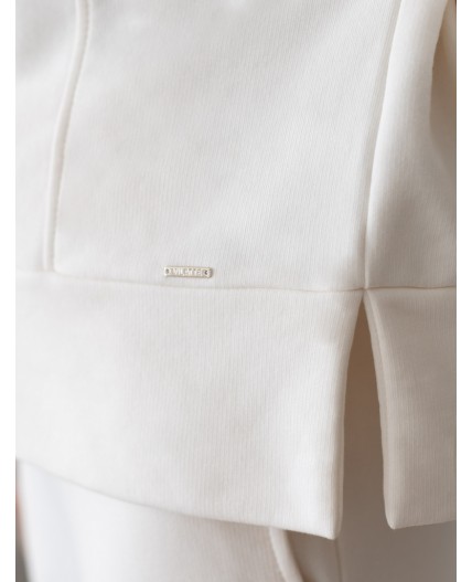 Джемпер женский молочный