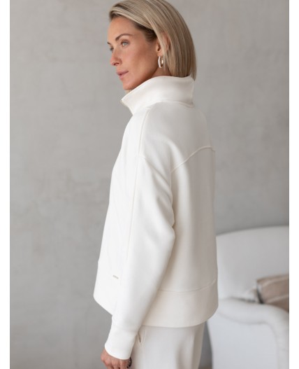 Джемпер женский молочный