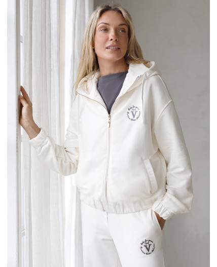 Джемпер женский молочный