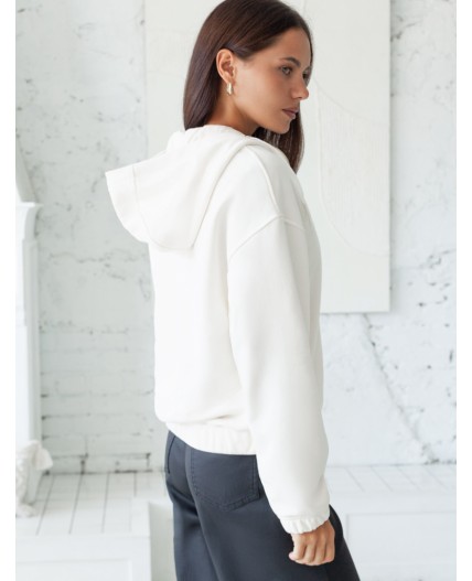 Джемпер женский молочный