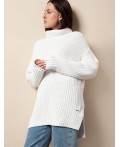 Свитер женский белый