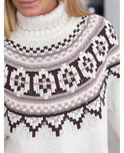 Свитер женский натуральный белый