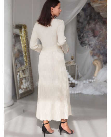 Платье вязаное женское шампань