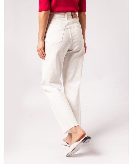 Джинсы женские белый