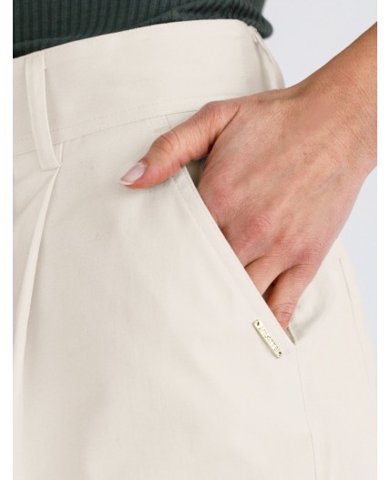 Шорты женские белый