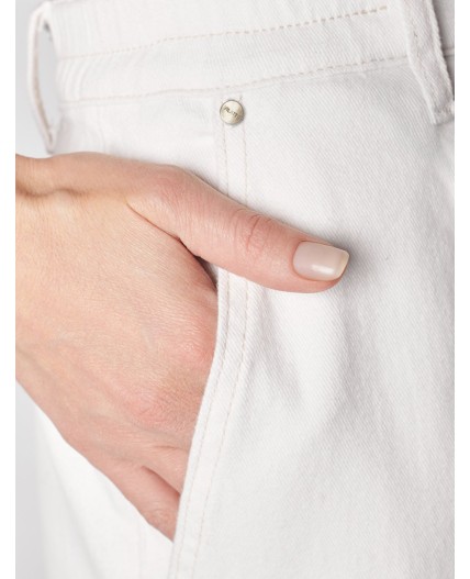 Джинсы женские белый