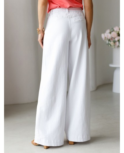 Джинсы женские белый